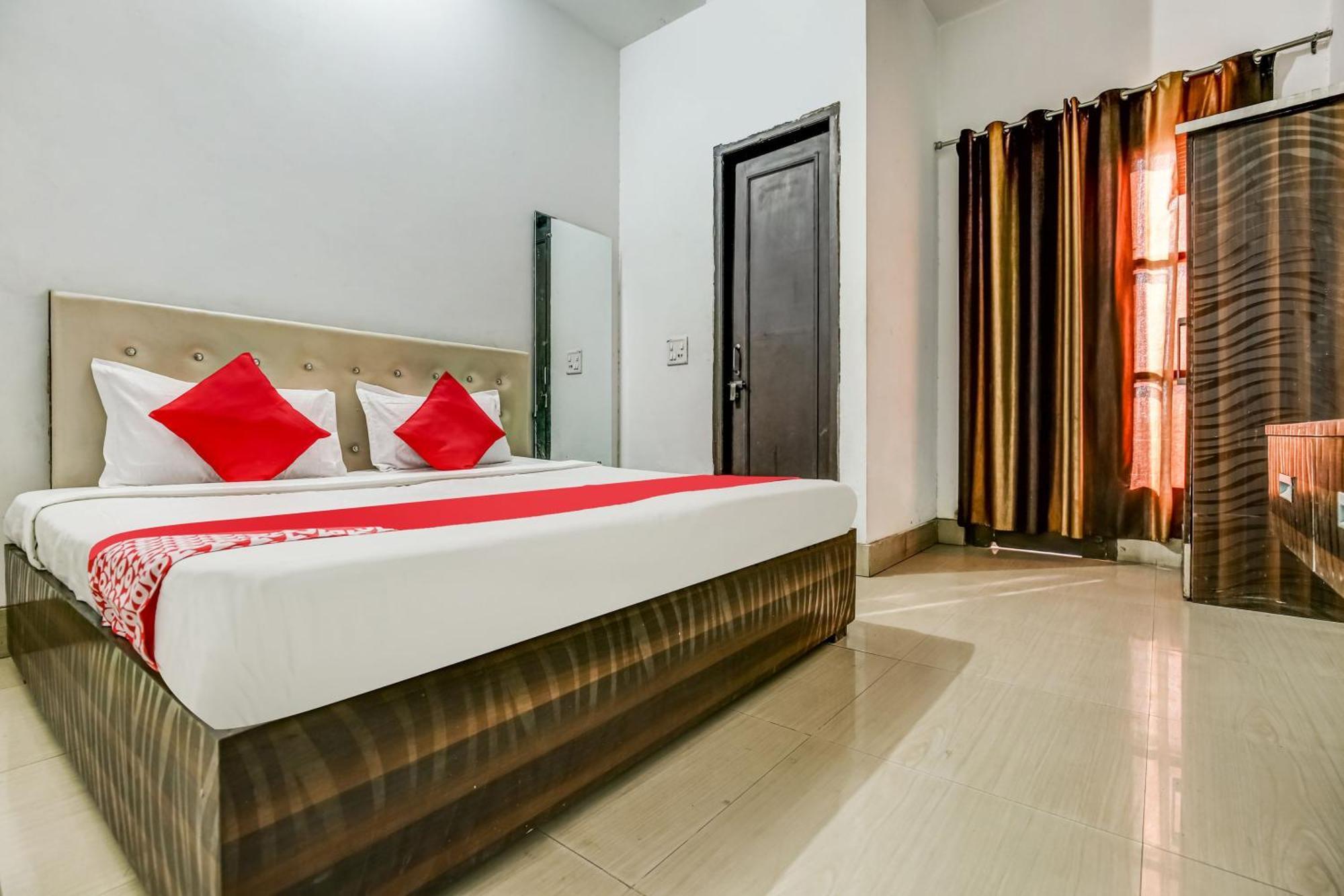 Flagship Hotel Big Boss Kurukshetra Екстер'єр фото